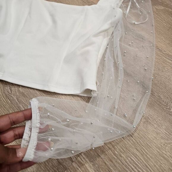 Lulus Deluxe Poise White Pearl Mesh Balloon Sleeve Top Women's Small Cropped NWT - Picture 3 of 8